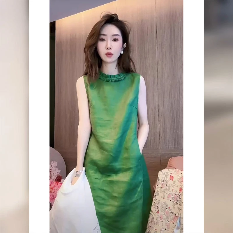 大方得体的超好看绿色无袖连衣裙子2025新款女夏季轻奢高级感