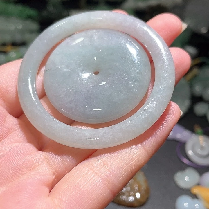 颈饰未镶嵌翡翠天