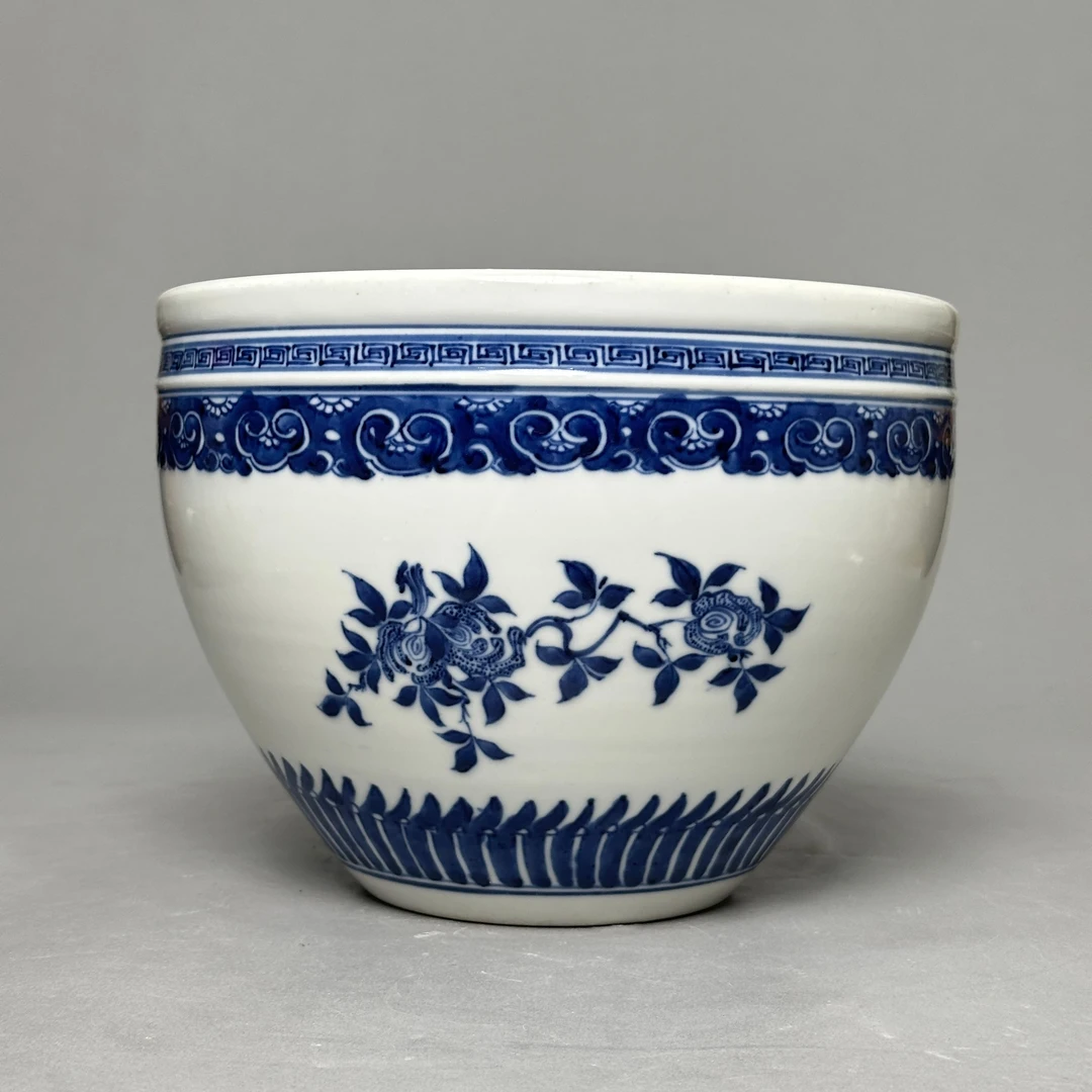 【拍卖】LotLot.2516 青花三多纹卷缸