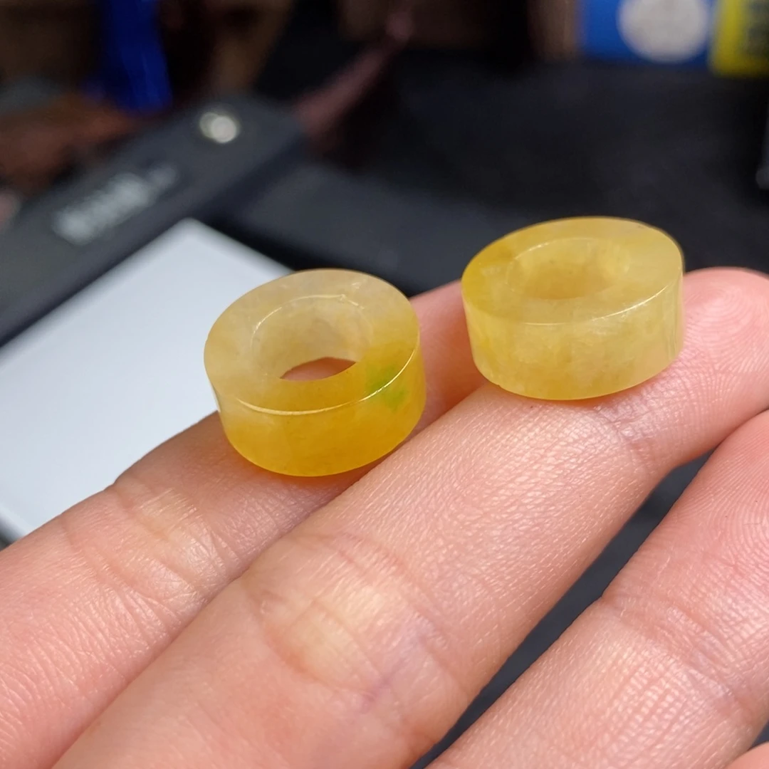 翡翠未镶嵌耳饰黄加绿甜甜圈