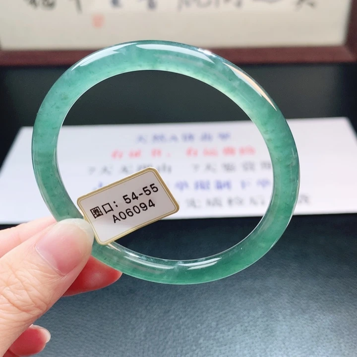 翡翠未镶嵌手镯翡翠手镯84