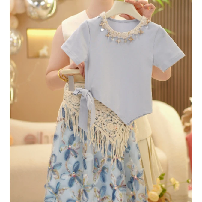 【现货现发】2025女童夏季新款碎花时尚百搭荷叶边甜美设计感套装