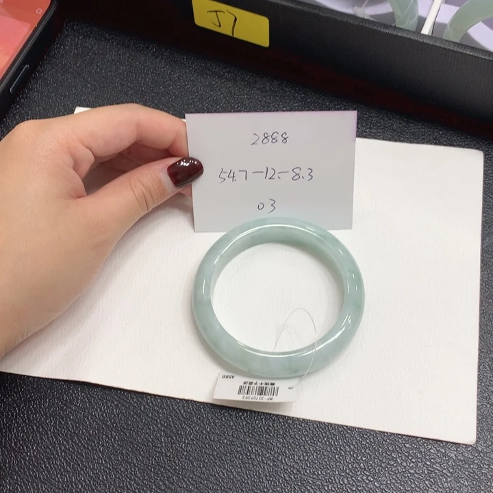 翡翠未镶嵌手镯03