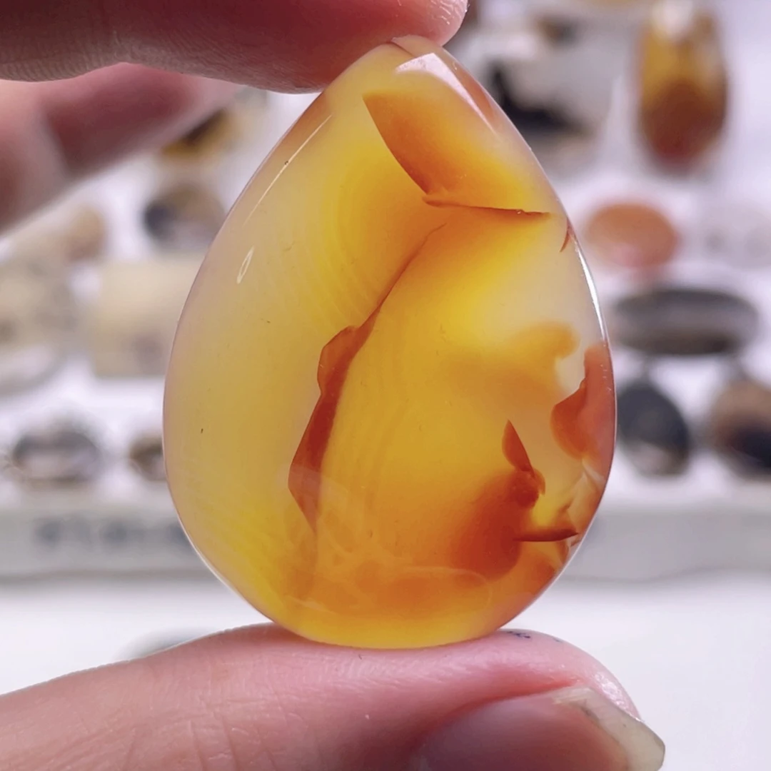 玛瑙/玉髓颈饰未镶嵌