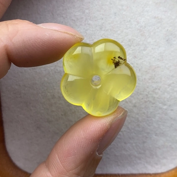 蜜蜡未镶嵌裸石微瑕花粉卡24.5