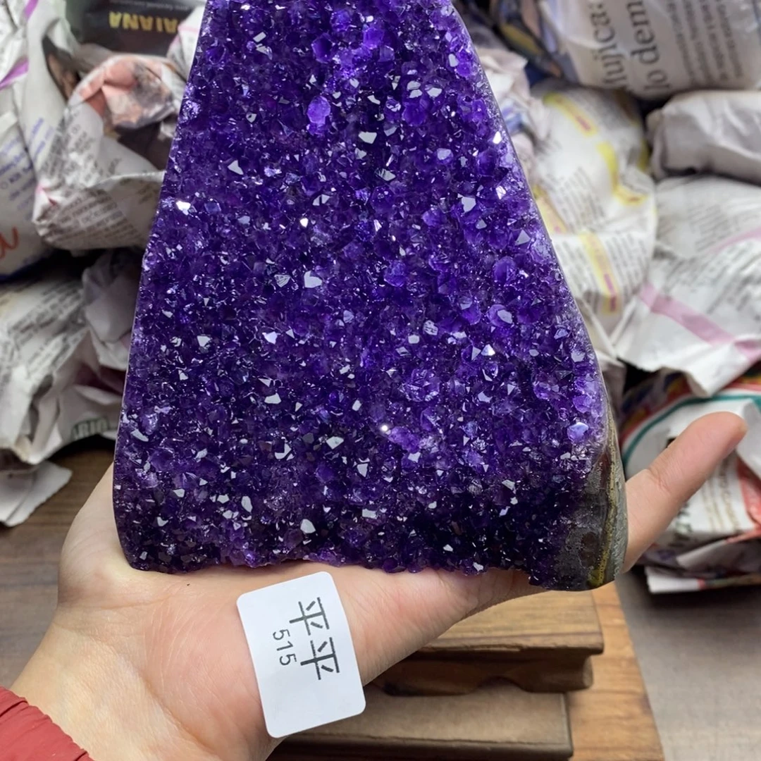 未镶嵌水晶珠宝半成品