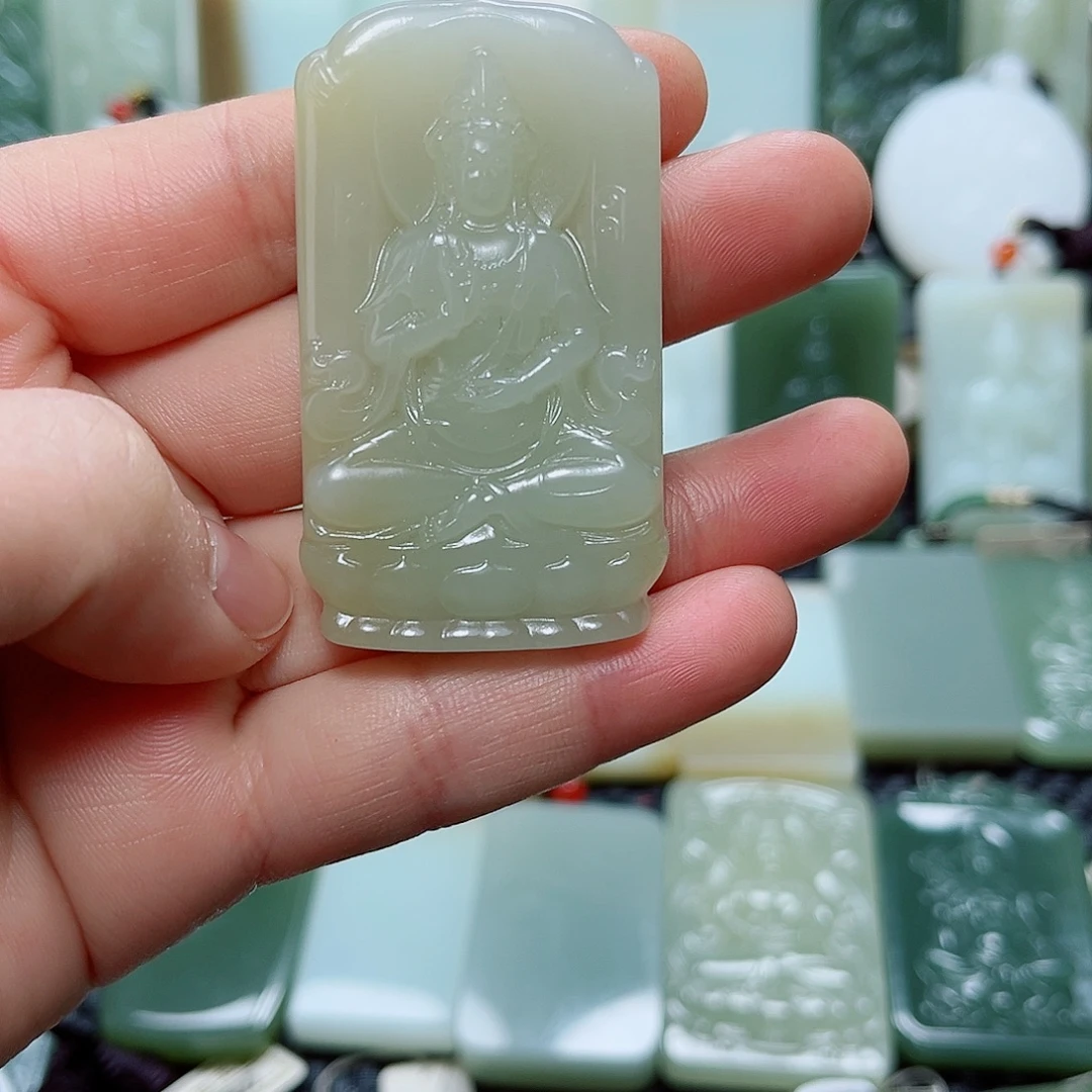 加***油和田玉未镶嵌颈饰