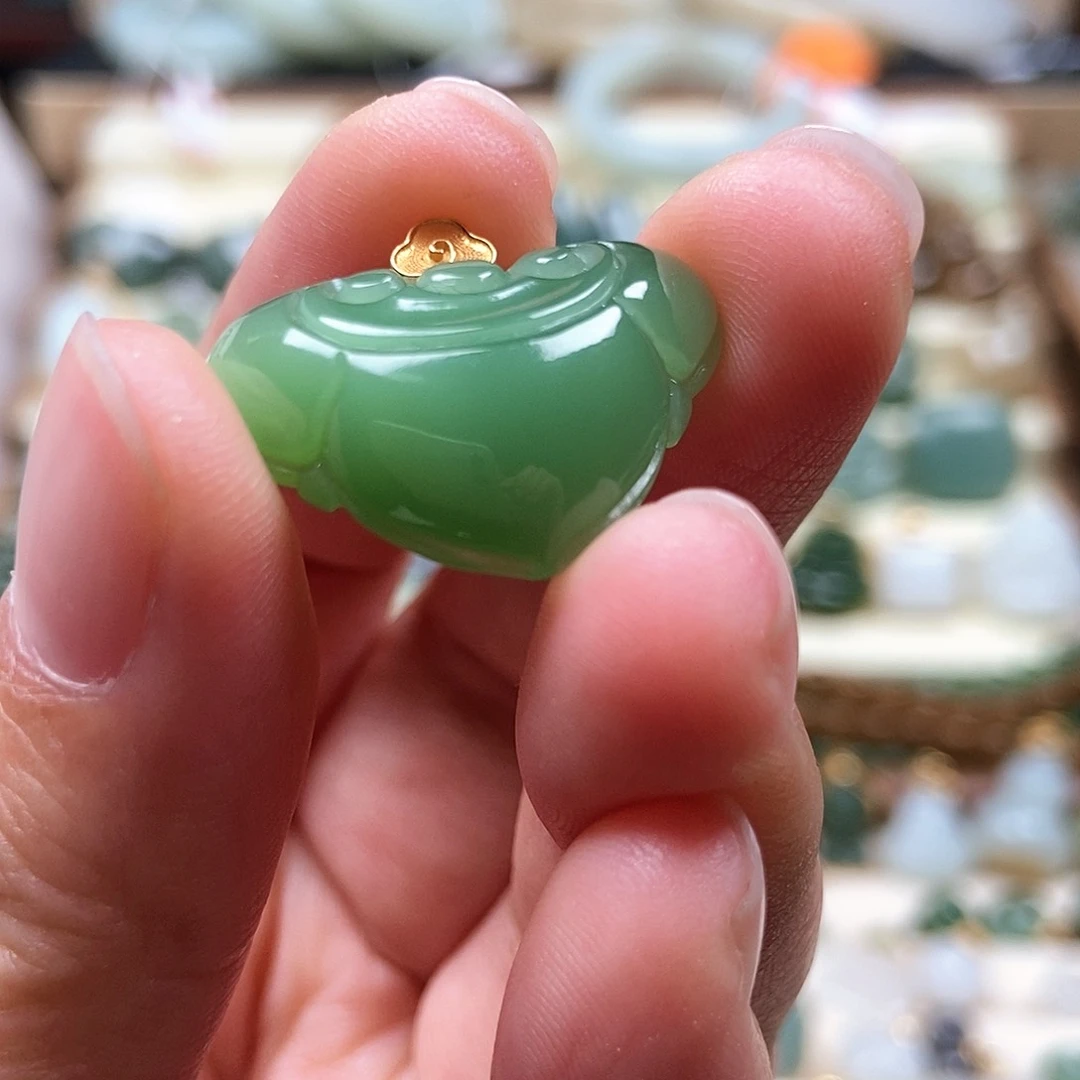 吊坠(不含链)18K金镶嵌和田玉