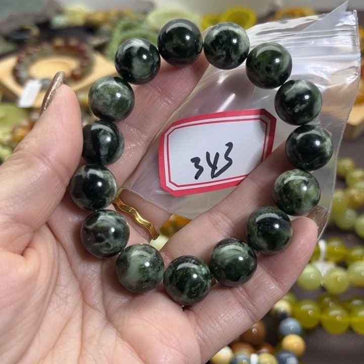 谷***灯蛇纹石玉未镶嵌手链