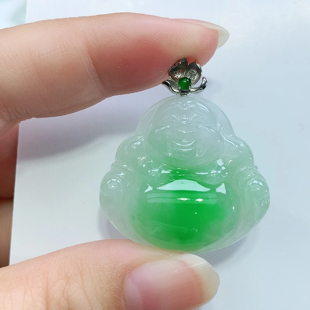 翡翠18K金镶嵌颈饰佛