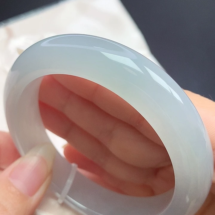 翡翠未镶嵌手镯56.8圈口