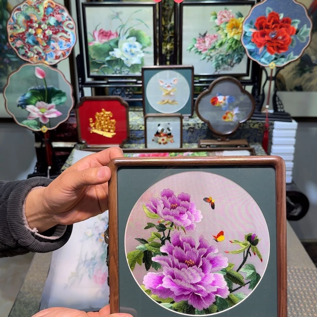 刺绣刺绣工艺精湛