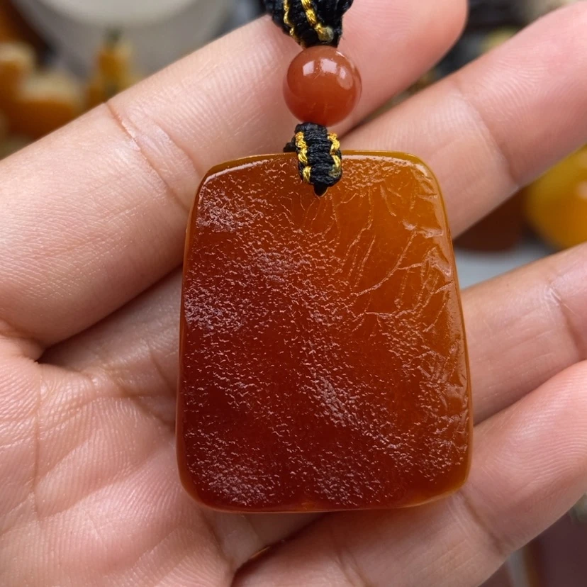 【闪购商品】琥珀颈饰未镶嵌