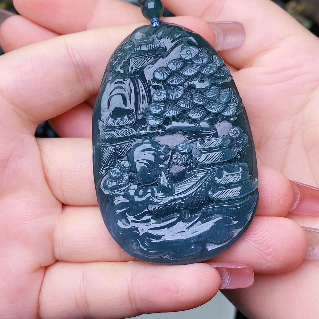 颈饰未镶嵌翡翠