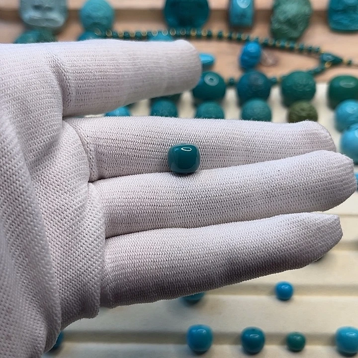 绿松石绿松石未镶嵌