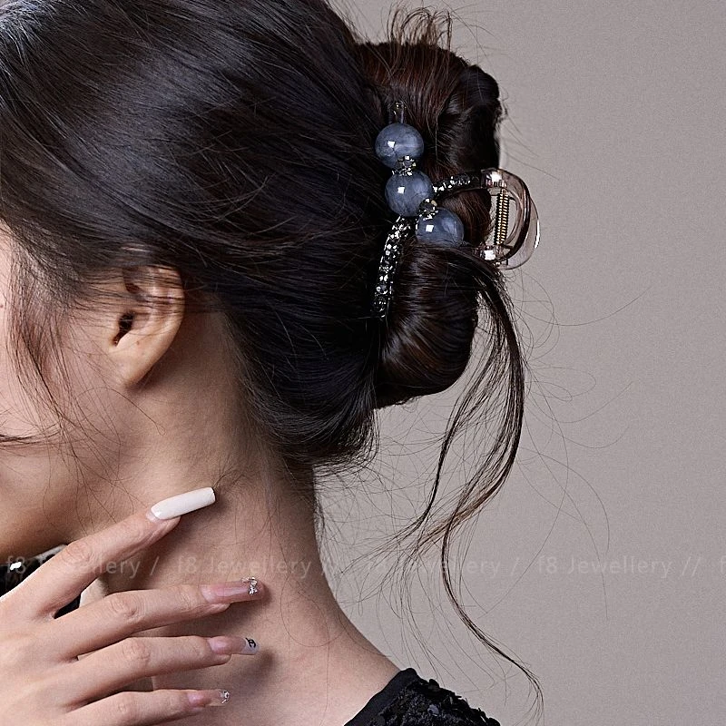 优雅气质珍珠抓夹中号鲨鱼夹发夹女2025新款后脑勺盘发高级感发饰