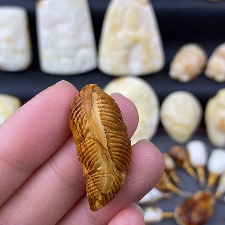 琥珀未镶嵌裸石树叶c971