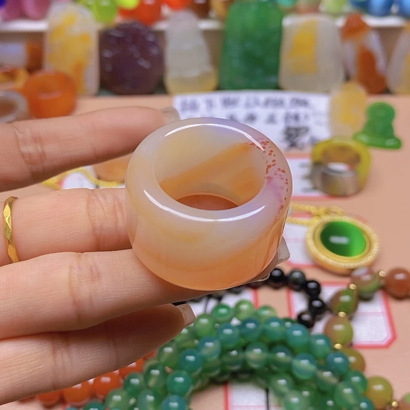 【闪购商品】玛瑙/玉髓颈饰未镶嵌名****哈