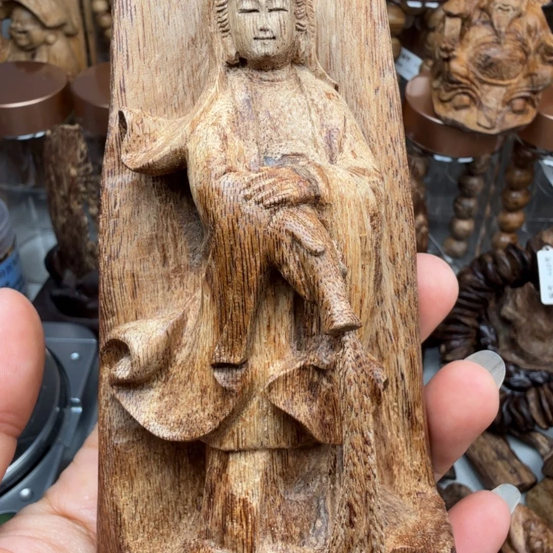 沉香沉香碎屑柬埔寨菩萨观音 54.1 克