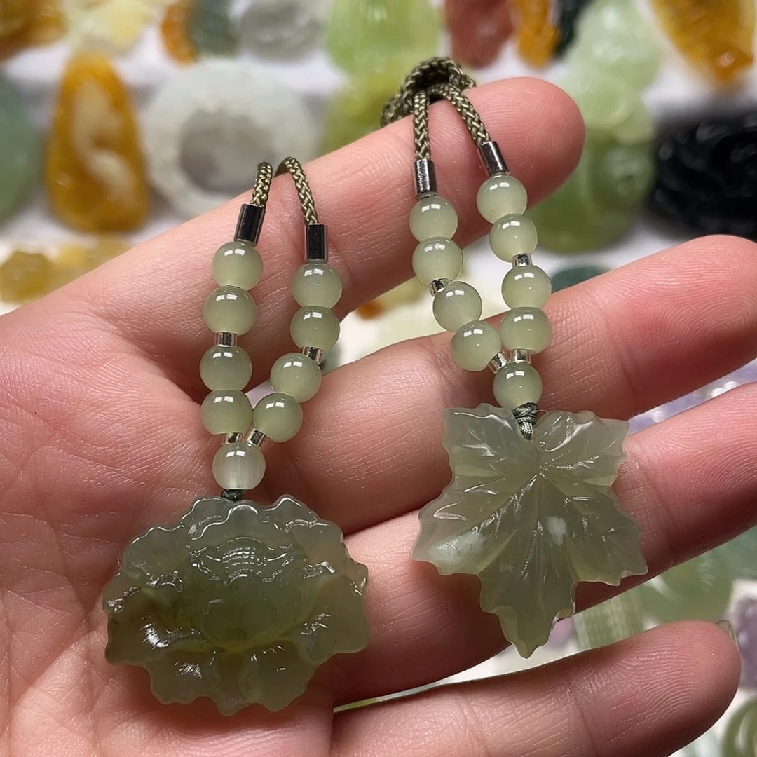 蛇纹石玉未镶嵌颈饰