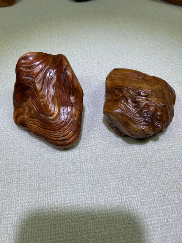 太行崖柏精品手把件全纹理