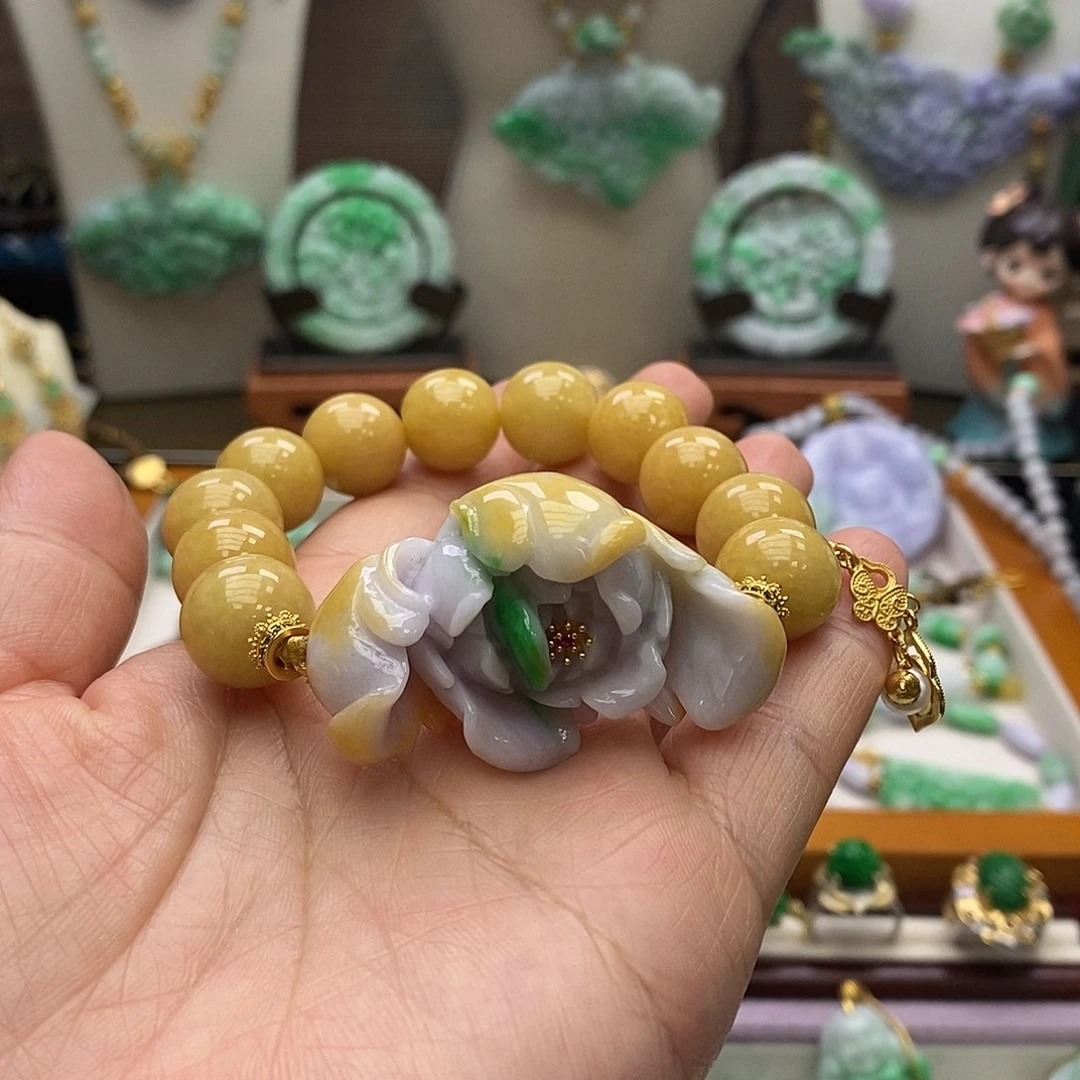 翡翠未镶嵌颈饰手链