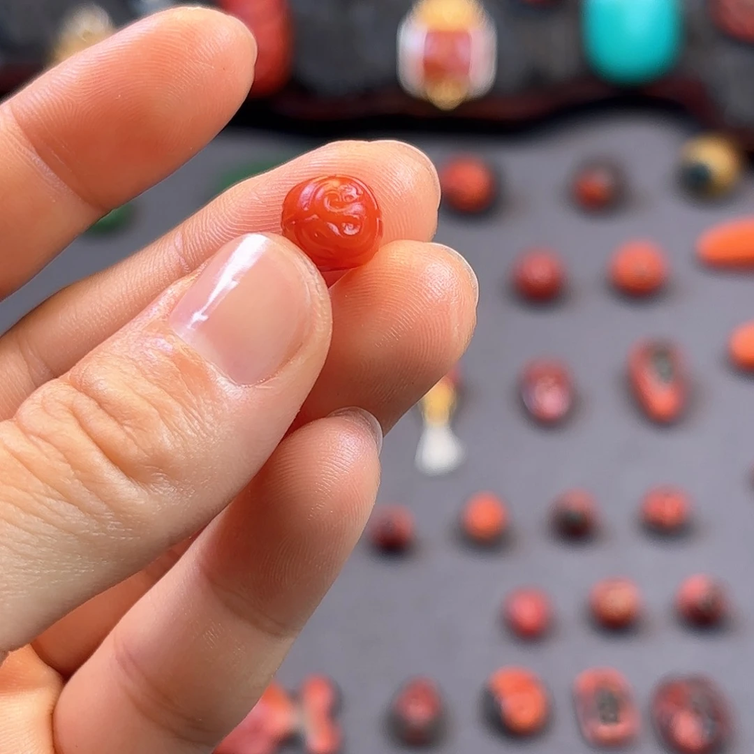 颈饰未镶嵌南红玛瑙