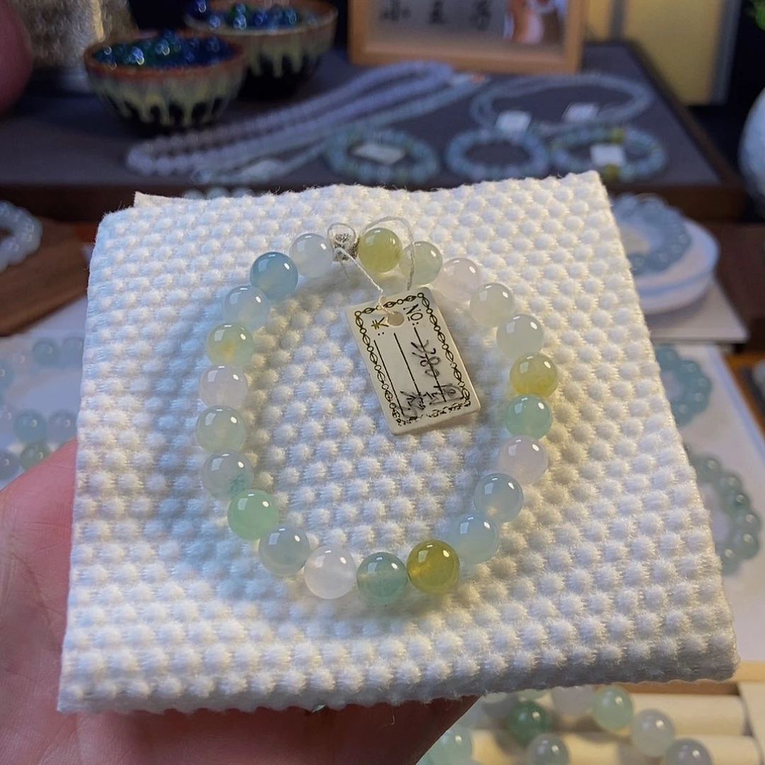 定制翡翠未镶嵌翡翠手串卡7.8