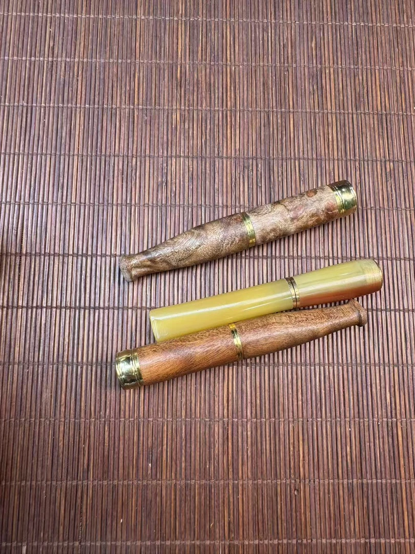 2111 高级花梨木手把件 特色工艺品