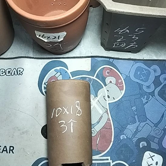 三个笔筒花泥微瑕