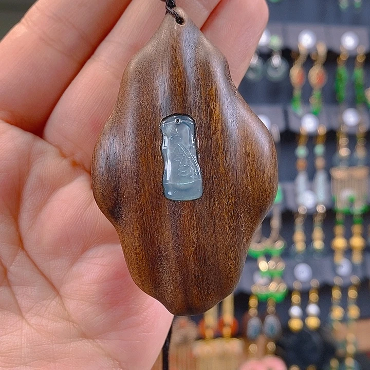 翡翠未镶嵌耳饰翡翠