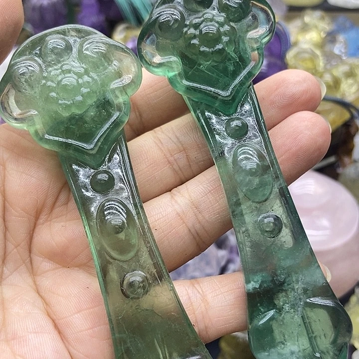 未镶嵌紫晶大型摆件（非配饰）喻**社摆件