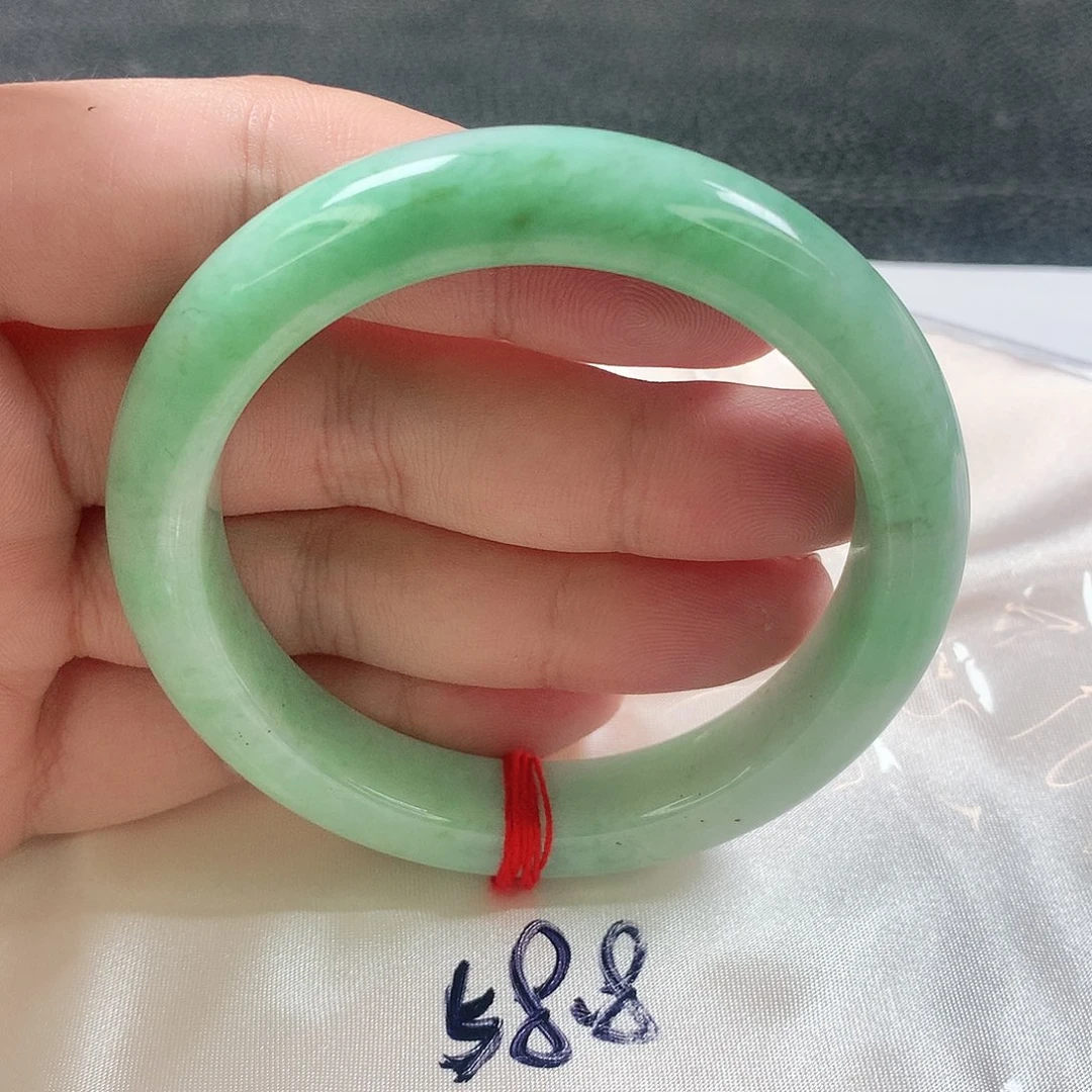 未镶嵌手镯翡翠330号