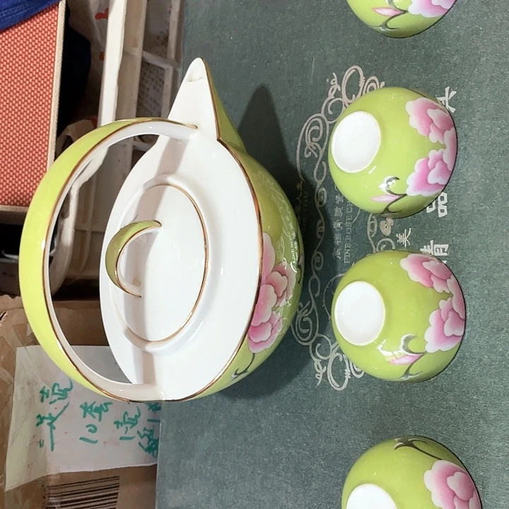 手绘。骨质瓷精品一级茶具