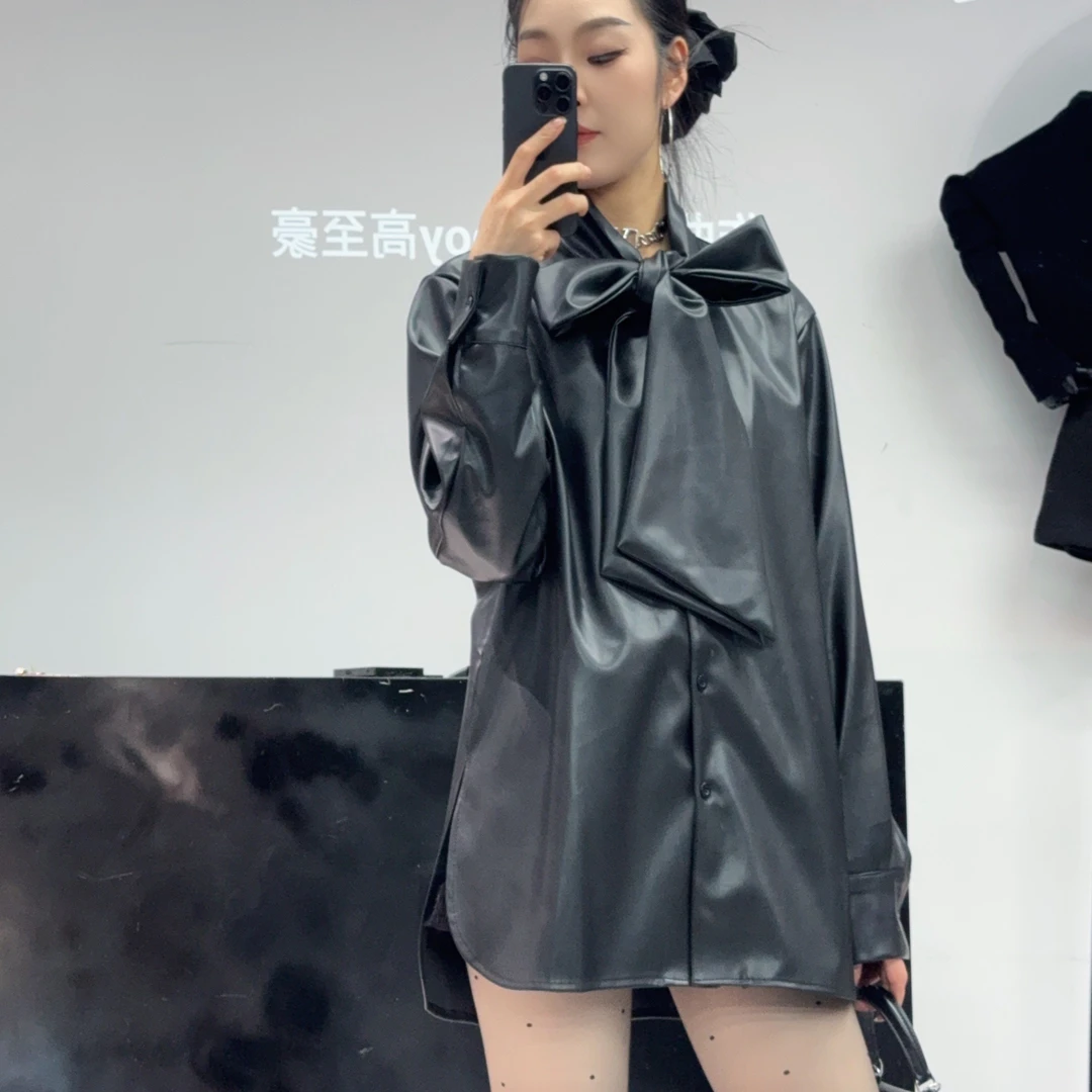 程迦野 春季新款酷飒蝴蝶结下摆设计感皮衣