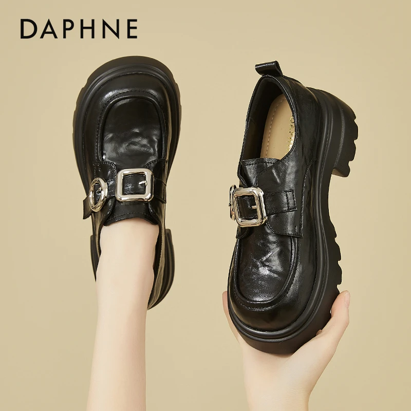 达芙妮黑色英伦乐福鞋女2025春季新款粗跟增高小个子不累脚小皮鞋