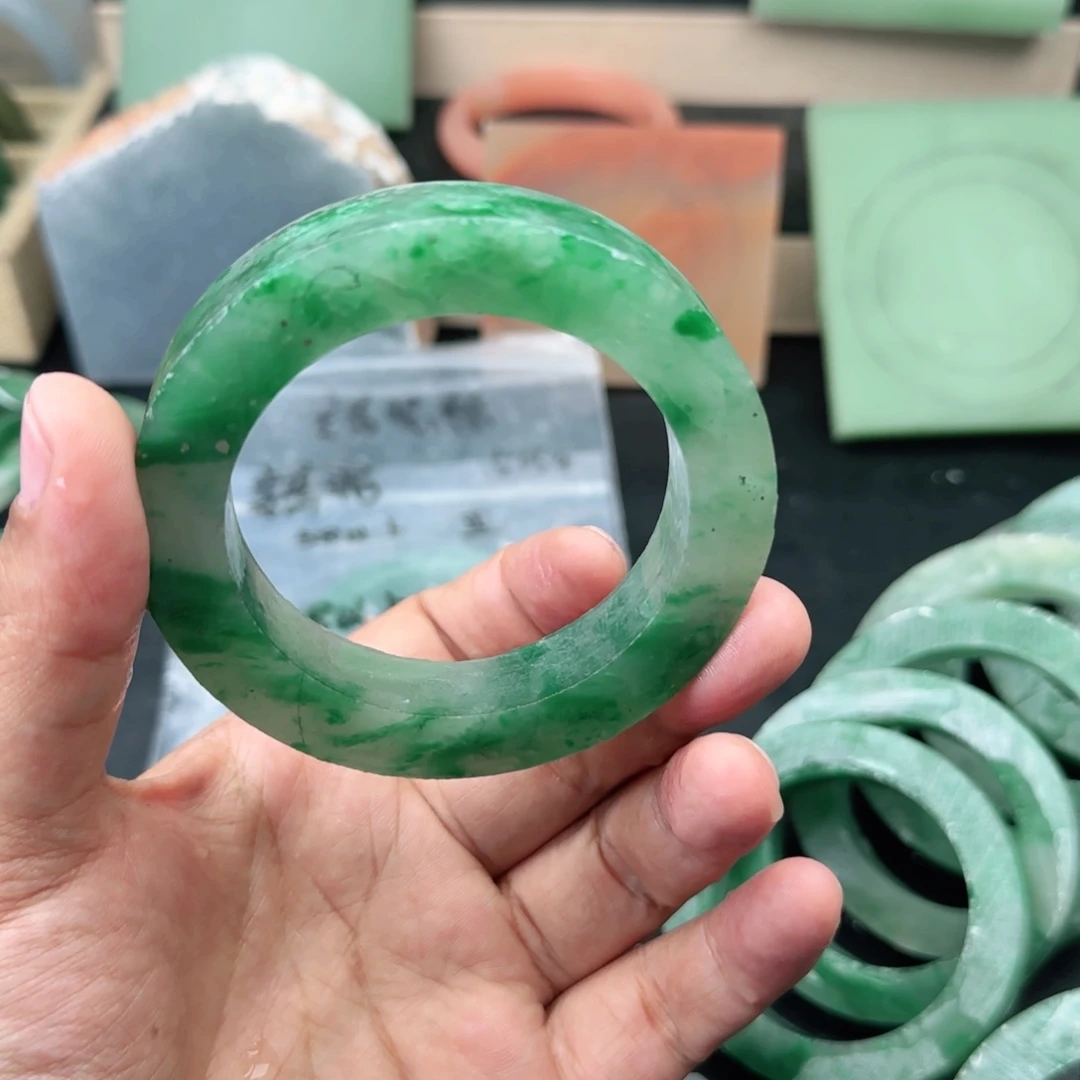 定制石英质玉未****制手镯