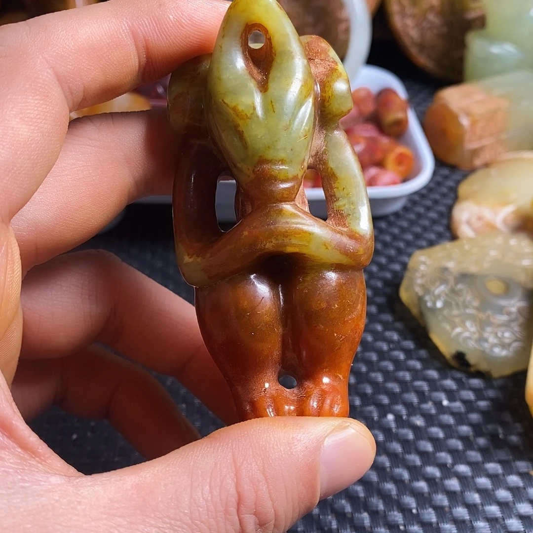 岫岩老玉（透闪石质玉）未镶嵌珠宝奇石