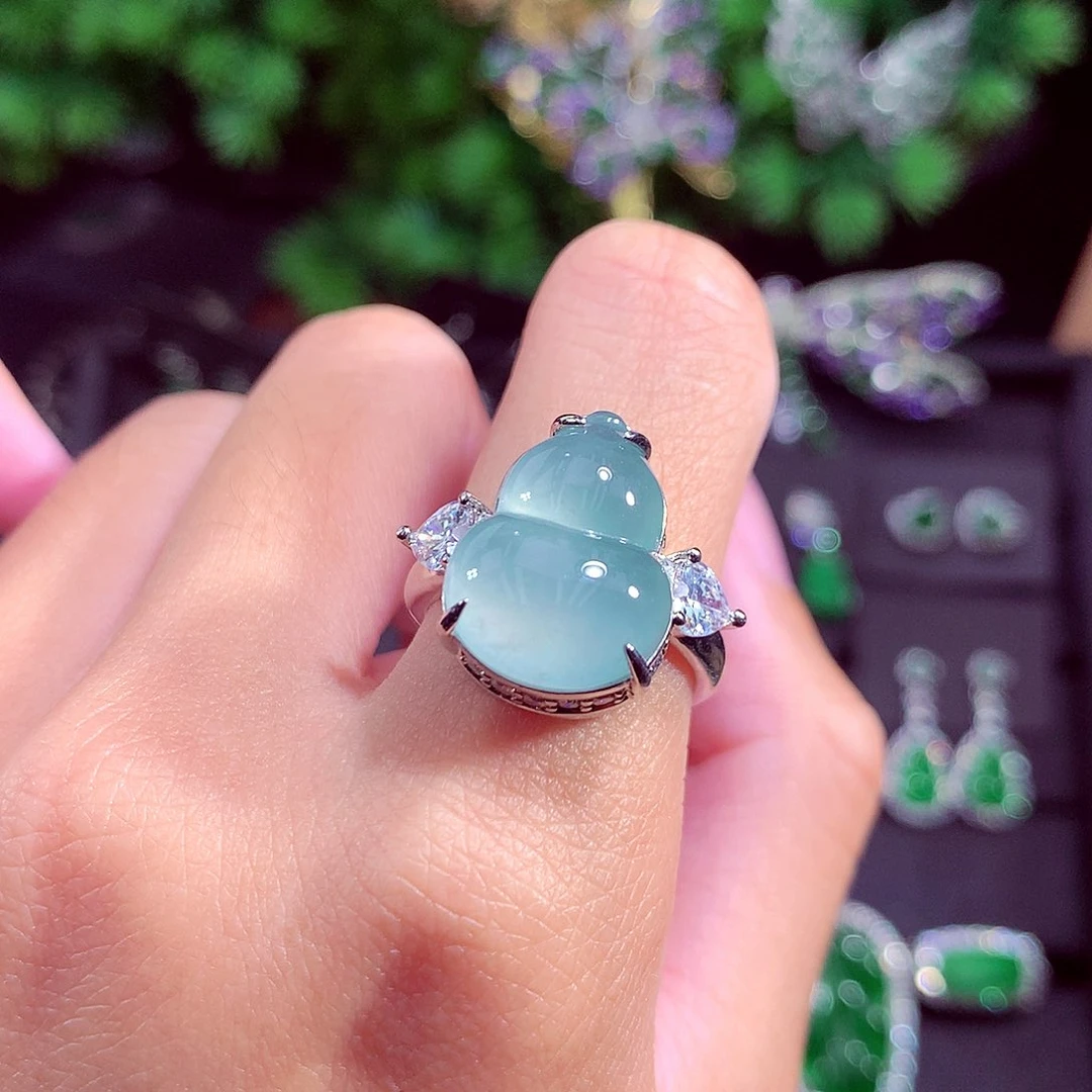 颈饰未镶嵌翡翠天然