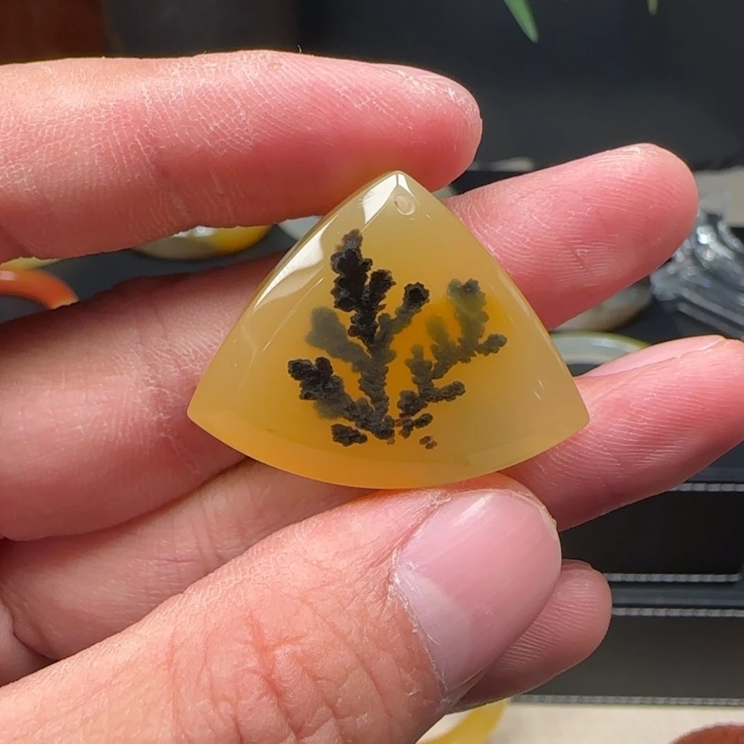 石英质玉吊坠(不含链)未镶嵌