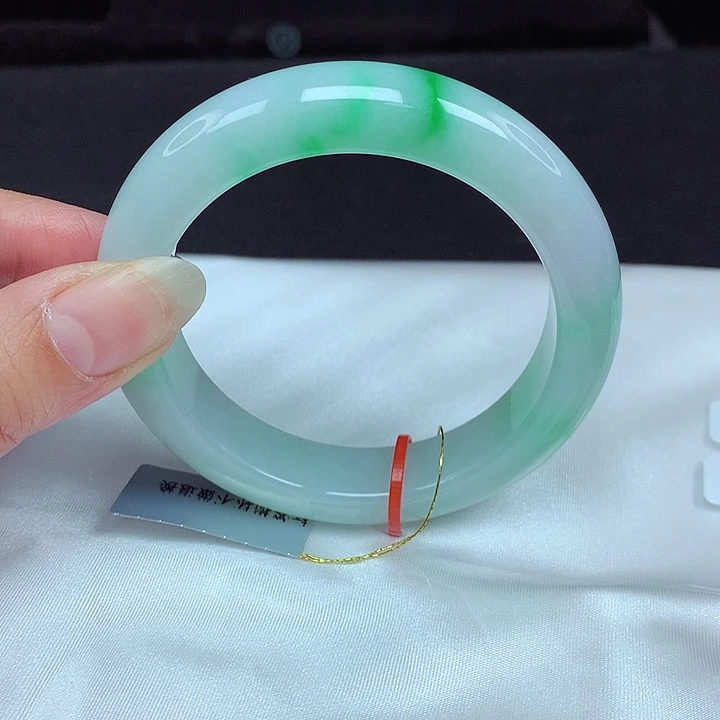 翡翠未镶嵌手镯54圈581