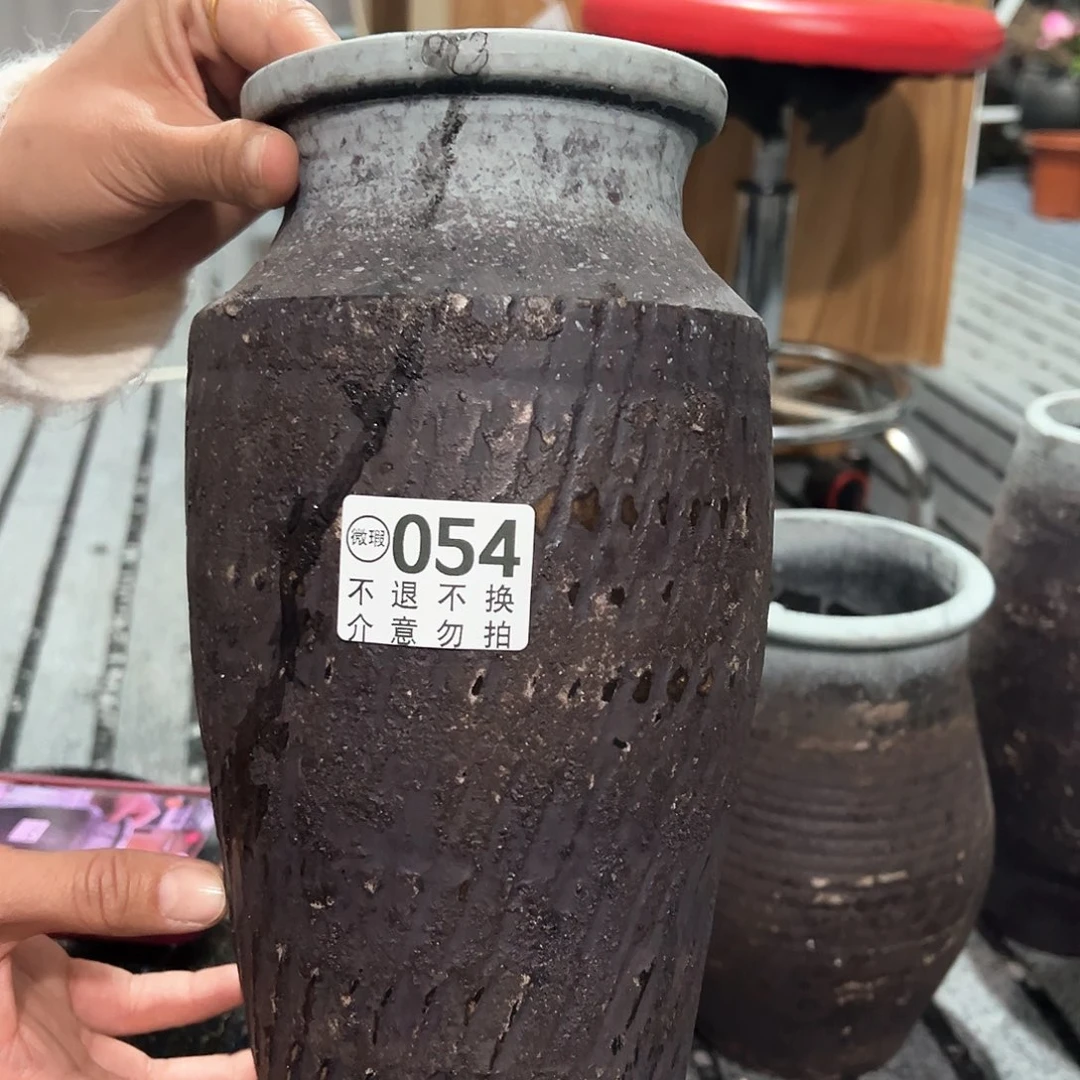 红陶瑕疵磨砂瓶的054