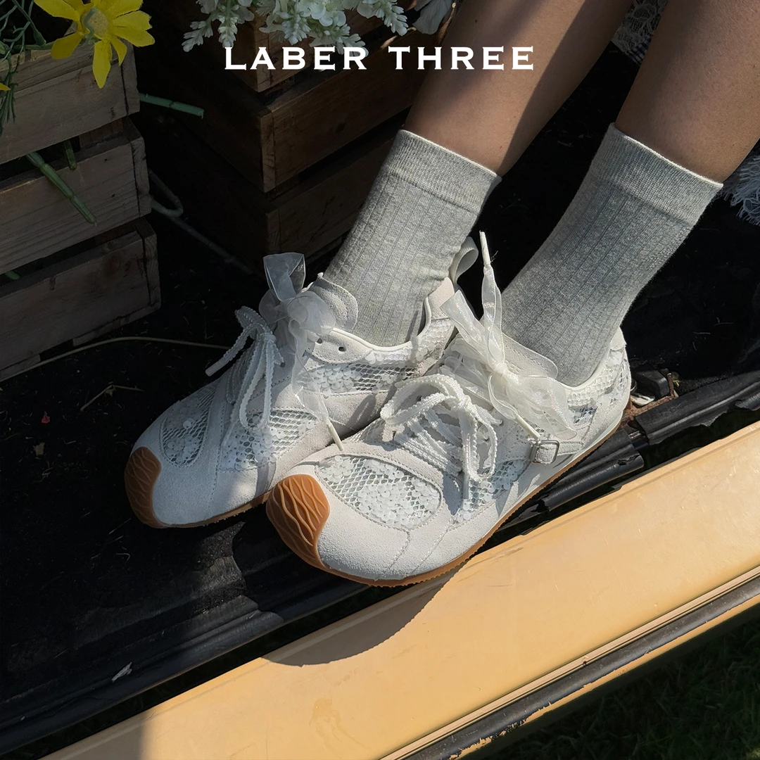 LABER THREEE 蕾丝珠片不对称大头德训鞋运动少女柔软舒适休闲鞋