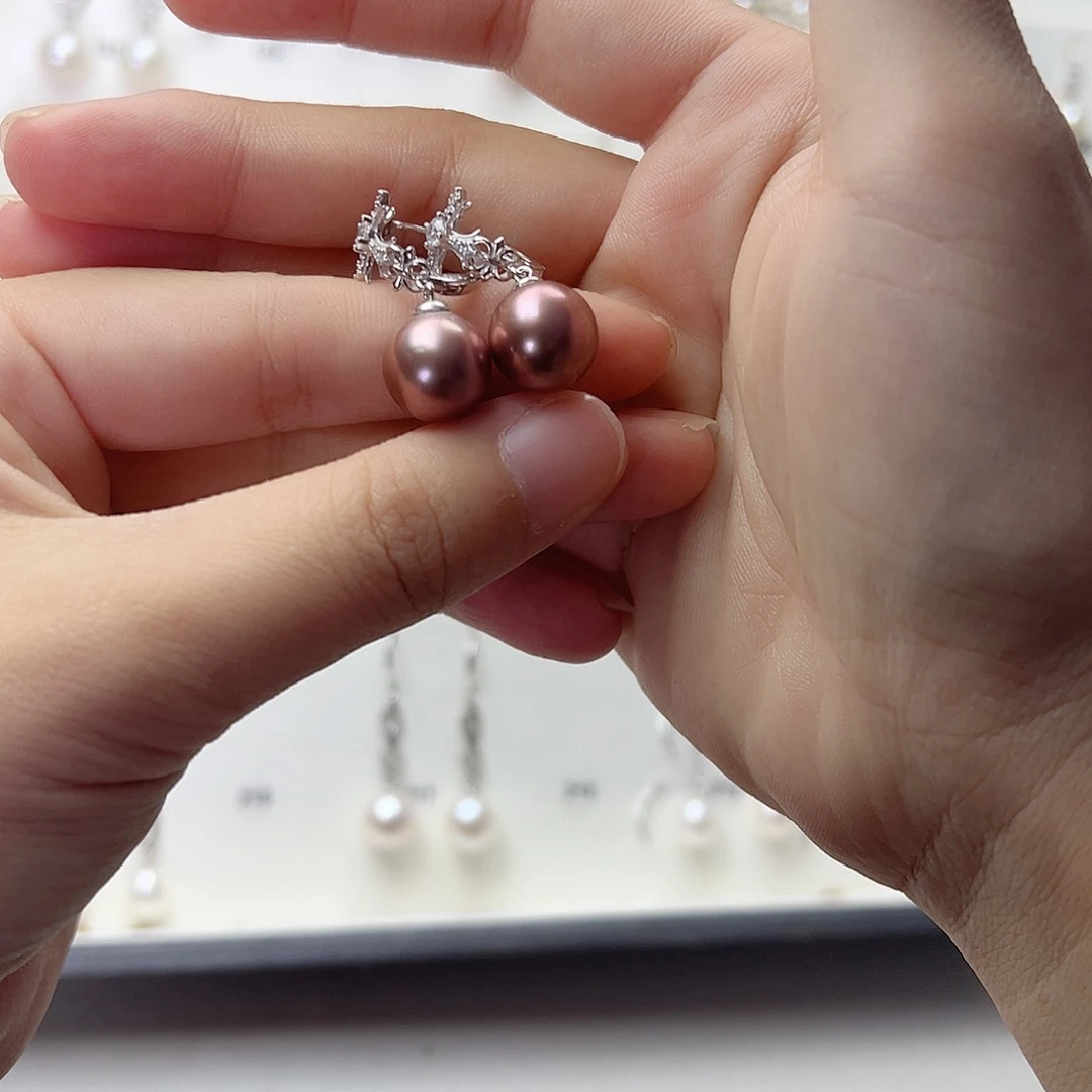 紫***带银S925镶嵌淡水珍珠耳饰