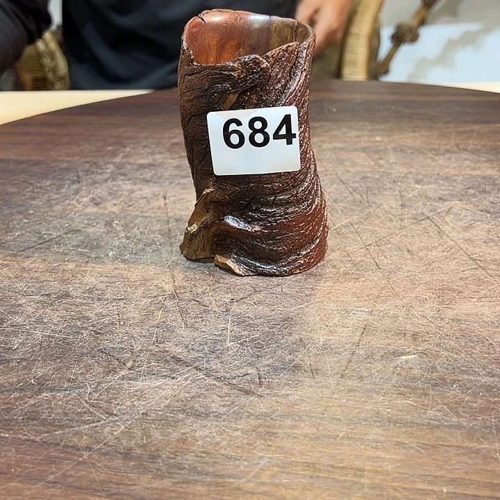 笔筒684云南树瘤根艺