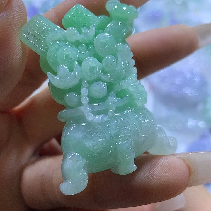 翡翠未镶嵌颈饰天然翡翠A货吊坠