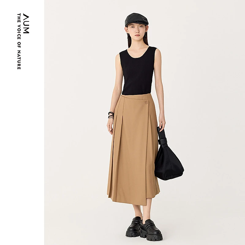 AUM/噢姆黑色U型领简约肌理显瘦实穿女士针织背心M1EG1B54M