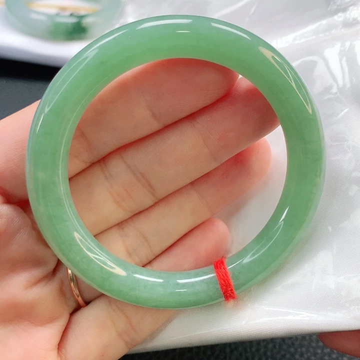 未镶嵌手镯翡翠52圆