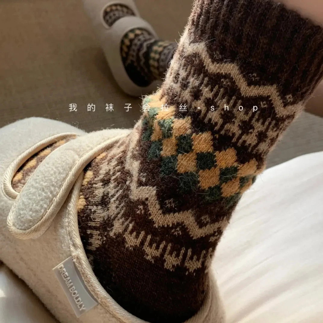 5色费尔岛菱格秋冬保暖日系复古民族风羊毛袜hh