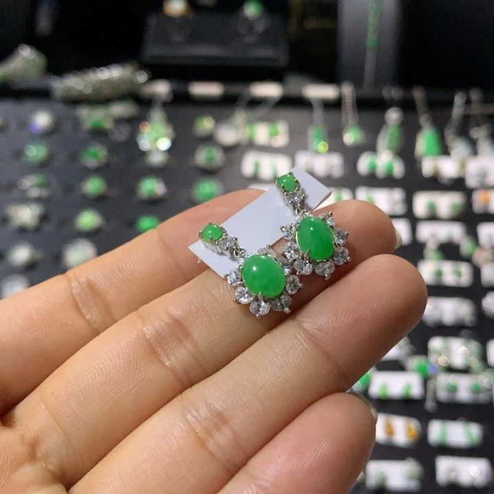 银S925镶嵌翡翠耳饰